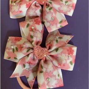 Pink flower pattern pony tail bow